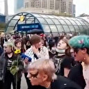 LGBT propagandası akılalmaz bir hal aldı: Havlamaya başladılar