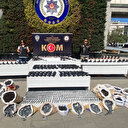 İstanbul'da dört ilçede eş zamanlı silah kaçakçılığı operasyonu: İki bin silah imalatı yapılabilecek malzeme ile çok sayıda silah ele geçirildi