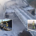 Bariyerlere saplanan otomobil yandı: 3 yaralı