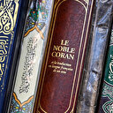 Pays-Bas : L’ambassade de Türkiye récupère une copie du Coran récemment profanée par des extrémistes