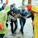 Bungalov evler kağıt gibi sürüklendi