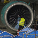 Motoru arızalanan uçak Trabzon Havalimanı'na acil iniş yaptı