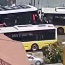 Eminönü'nde İETT otobüsü tramvaya çarptı