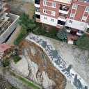 Üsküdar'da istinat duvarı çöktü