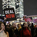 Des milliers d'Israéliens ferment deux rues principales de Tel Aviv