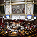 France: les députés LFI-Nupes réclament le retrait de la loi immigration