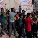 Katil İsrail'e atılan füzeler Gazzelilere bayram havası yaşattı