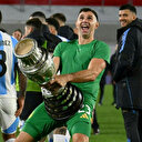 Emiliano Martinez s'excuse après sa suspension par la FIFA pour gestes offensants