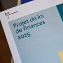 Budget de la France: une "contribution exceptionnelle" demandée aux grandes entreprises et aux ménages les plus aisés