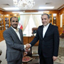 Le MAE iranien rencontre un responsable des rebelles yéménites à Oman