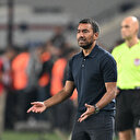 Van Bronckhorst'u Galatasaray derbisi öncesi düşündüren sorun