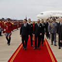 Emmanuel et Brigitte Macron accueillis en grande pompe par le Roi Mohammed VI à Rabat