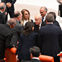 MHP lideri Bahçeli'den 'DEM Partililerle tokalaşma' açıklaması: Beni Cumhurbaşkanımızın konuşması harekete geçirdi