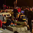 Kontrolden çıkan otomobil yaya kaldırımına çıktı: Yaralılar var