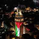 Soykırımcı İsrail'e tepki için Galata Kulesi’ne Filistin bayrağı yansıtıldı
