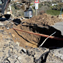 Bodrum'da değişmeyen görüntü: Ana isale hattı patladı yine yol çöktü
