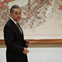 Le chef de la diplomatie chinoise dit à son homologue japonais espérer des "progrès" dans les relations bilatérales