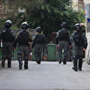 İşgalci İsrail güçleri Batı Şeria'da aralarında çocukların olduğu 15 Filistinliyi gözaltına aldı