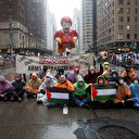 Manifestation pro-palestinienne réprimée lors de la Thanksgiving Day March à New York