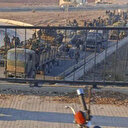 Rus ve Esed rejiminin askeri birlikleri muhaliflerin ilerlediği Hama'dan çekildi