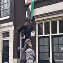 Filistin bayraklarını söken Siyonistleri nehre atıp ‘Özgür Filistin’ dedirttiler