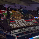 PSG tribünleri Atletico Madrid maçı öncesi “Filistin’e özgürlük” pankartı açtı