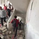 İsrail yerinden edilmiş Filistinlilerin sığındığı okulu bombaladı: Yaşanan korku saniye saniye kameraya yansıdı