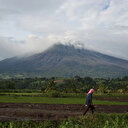 Philippines : des dizaines de milliers d'évacués après l'éruption du Mont Kanlaon