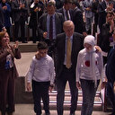 Cumhurbaşkanı Erdoğan kürsüye Suriyeli yetimlerle beraber çıktı