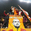 Melo derbi öncesi tribünlere çıktı: Tezahüratıyla Fenerbahçelileri kızdırdı (VİDEO)