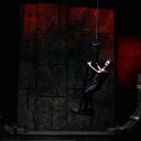 ”Medea-Material” Savaşın kadın ve çocuklarını anlatıyor