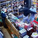 Sarıyer'de ‘Sahte içki sattın’ deyip büfeyi basan şahıs dayak yedi