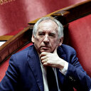 Nouveau gouvernement en France: Bayrou sous pression, réunion au sommet à Matignon