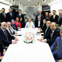 Erdogan promet soutien à la transition syrienne et stabilité régionale