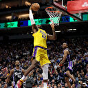 LeBron James Kareem Abdul-Jabbar'ın rekorunu kırdı