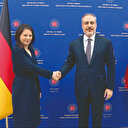 PKK/YPG silah bırakıp kendini lağvetmeli