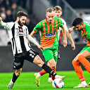 Kartal galibiyeti unuttu: Beşiktaş sahasında Alanyaspor ile berabere kaldı 