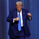 Trump souhaite un joyeux Noël particulier au Panama, au Canada et au Groenland