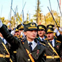 CHP, kılıç çeken teğmenler için sokağa çıkacak