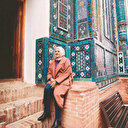 Pazar günü Edip Cansever şiirleri gibi