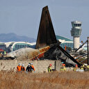 Güney Kore uçak kazasında pist sonundaki duvar tartışmaya neden oldu