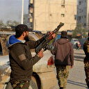 Suriye'de rejim karşıtı silahlı gruplar PKK/YPG işgalindeki Deyrizor'un merkezine giriyor