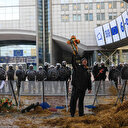 Colère des agriculteurs: tensions à Bruxelles devant le Parlement européen
