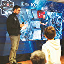 Orada uzaylı var mı?