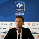 Foot: pressenti à la tête de la Côte d'Ivoire, Renard n'a voulu "offenser" personne