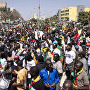 Dakar: des milliers de Sénégalais marchent pour exiger un scrutin présidentiel avant le 2 avril