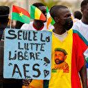 Mali: manifestations de soutien au retrait de la Cedeao