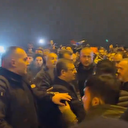 Hatay'da büyük öfke: Depremzedeler Özgür Özel ve Lütfü Savaş'ı protesto etti