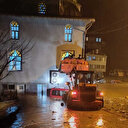 Artvin'de sağanak: Camide mahsur kalan cemaat kepçeyle kurtarıldı