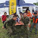 Philippines: 20 personnes ensevelies dans deux bus après un glissement de terrain